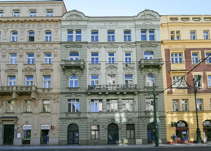 Domira Four Reasons * Prag